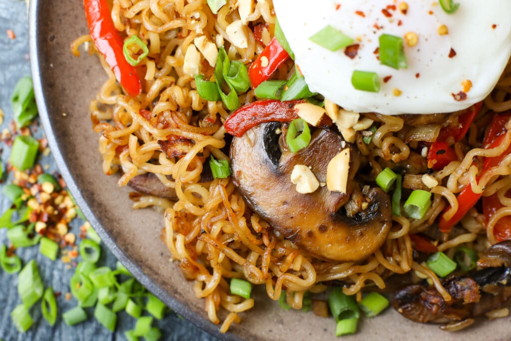 Ramen Noodles with Spicy Sauce - Healthyish Foods