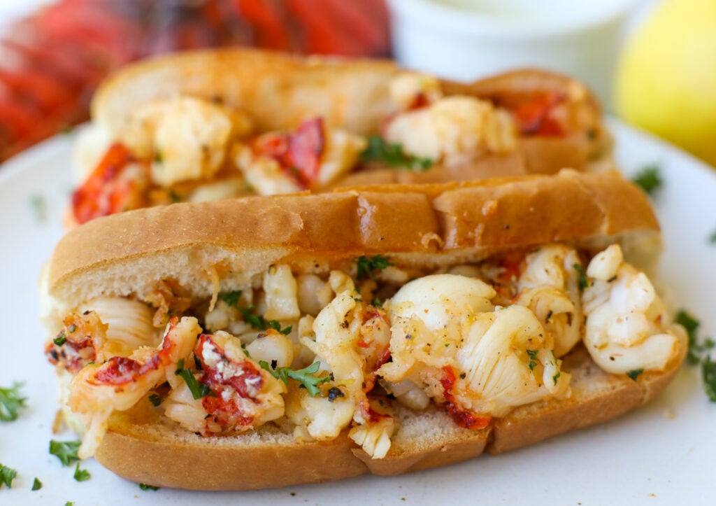 Juicy Lobster Rolls - Healthyish Foods