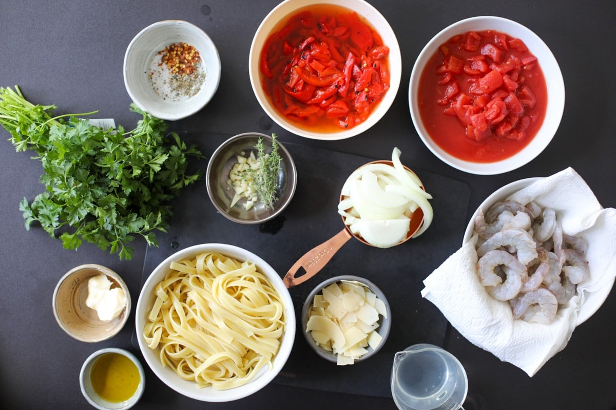 ingredients needed for shrimp pasta.
