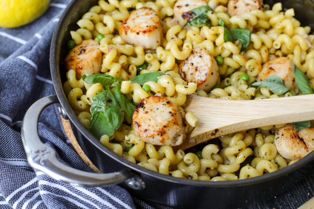 Lemon Butter Pasta with Seared Scallops – Healthyish Foods