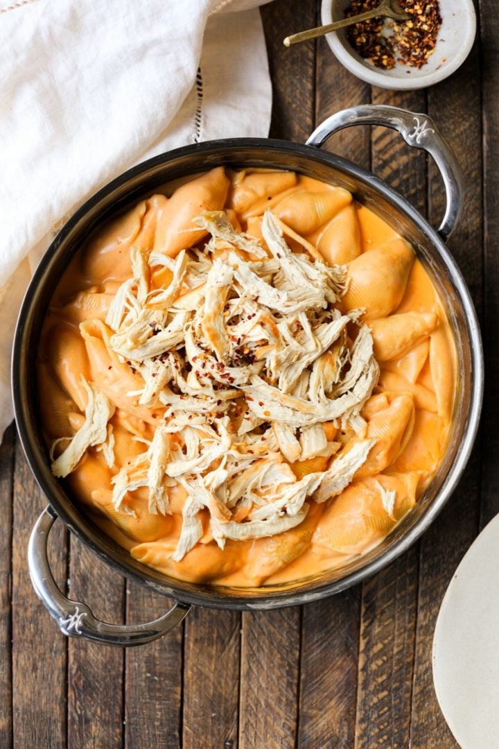 buffalo chicken mac n' cheese - healthyish foods 