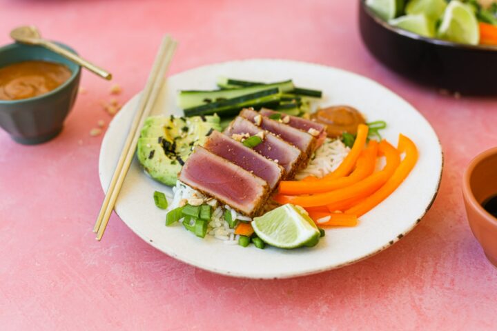 Blackened Ahi Tuna Bowls – Healthyish Foods