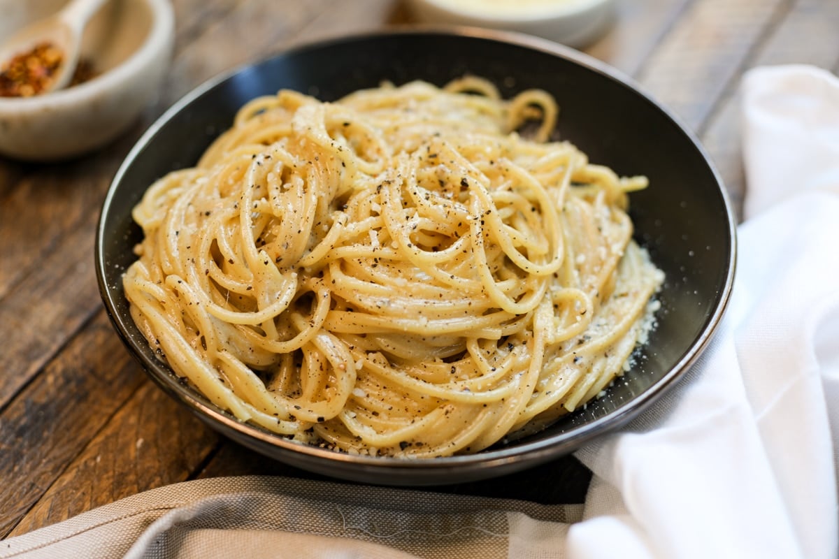 Cacio e Pepe – Healthyish Foods