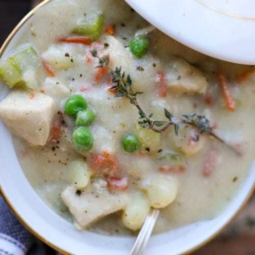 Healthy Chicken Pot Pie Soup - Healthyish Foods