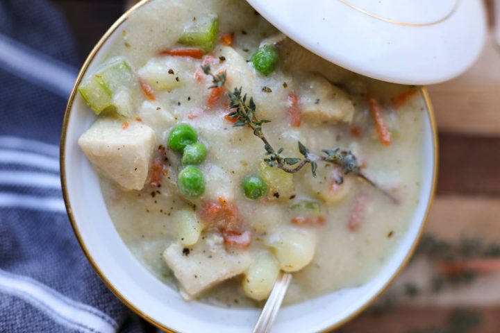 Healthy Chicken Pot Pie Soup – Healthyish Foods