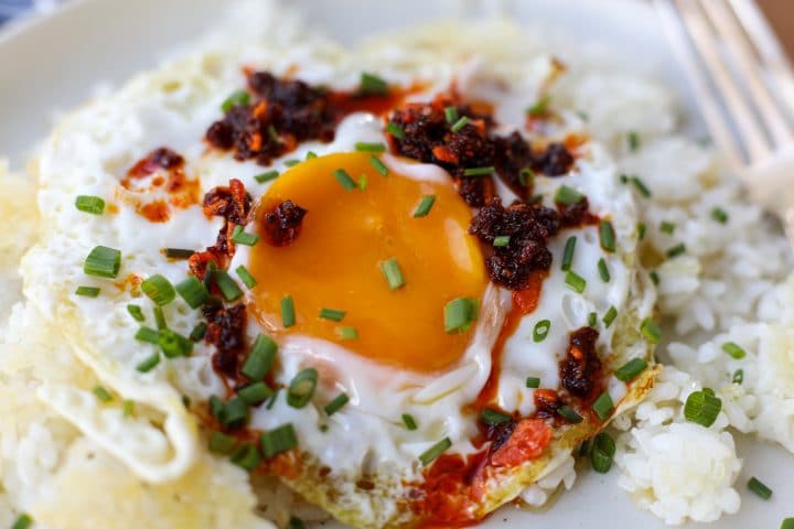 Crispy Eggs and Rice – Healthyish Foods