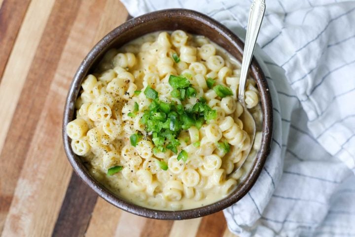 Green Chili Macaroni and Cheese – Healthyish Foods