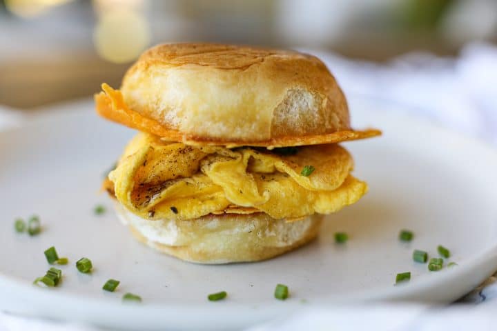 Cheesy Bread Breakfast Sandwich – Healthyish Foods