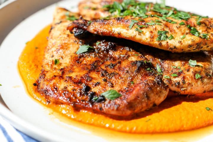Grilled Blackened Chicken with Romesco Sauce – Healthyish Foods