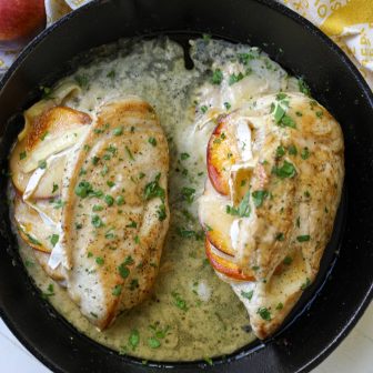 Pan Roasted Peach Brie and Jalapeno Stuffed Chicken – Healthyish Foods