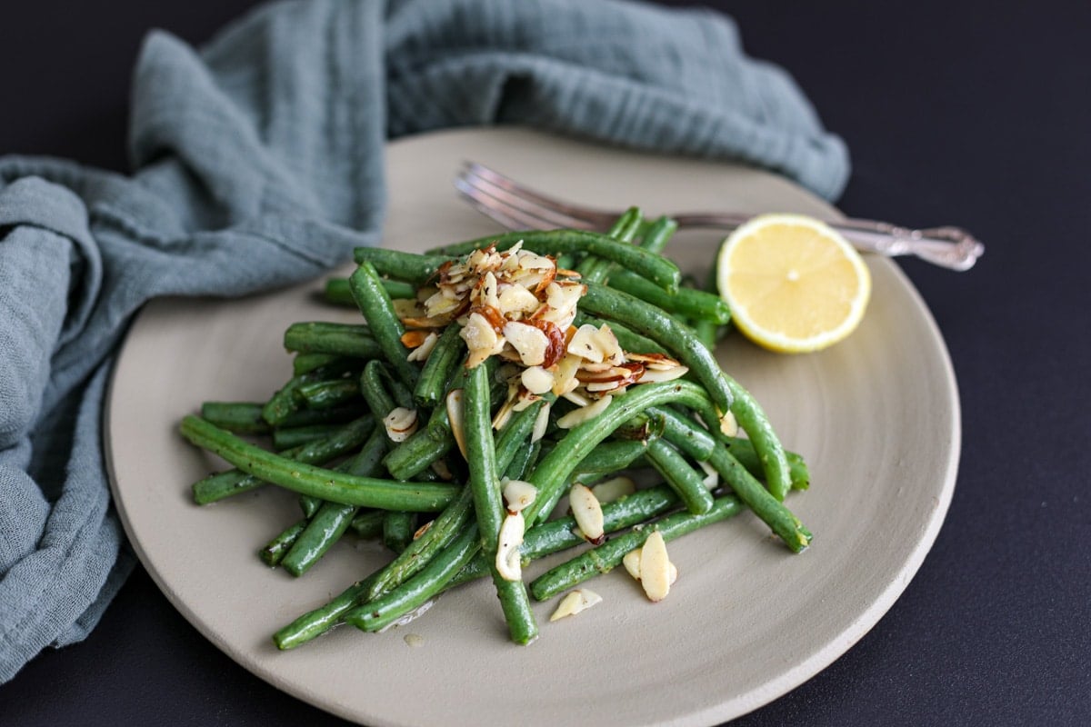 Air Fryer Green Beans Almondine – Healthyish Foods